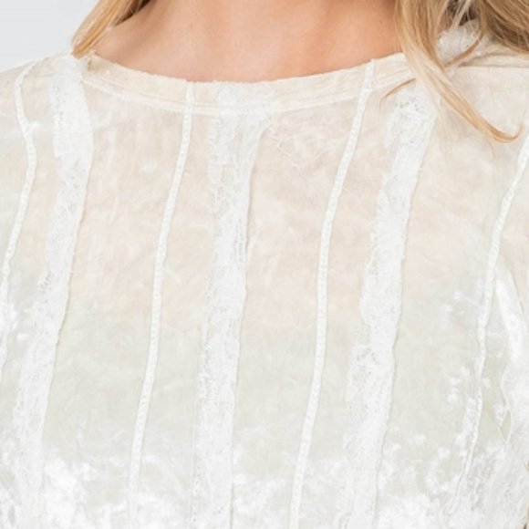 Velvet blouse with lace details - Picture 3 of 9